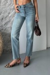 Kadın Mom Fıt Denim Pantolon Bıyık Kimyasal Kar Yıkama Mavi Yeşil Efekti 4005 Kadın Mom Fıt Denim Pantolon Bıyık Kimyasal Kar Yıkama Mavi Yeşil Efekti 4005