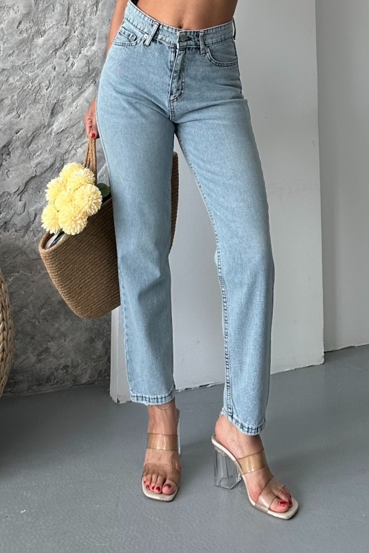 Kadın Mom Fıt Denim Pantolon Bıyık Kimyasal Kar Yıkama Buz Mavi 4005