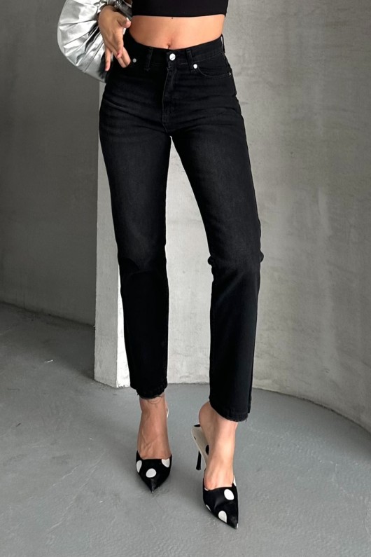 Kadın Mom Fıt Denim Pantolon Bıyık Kimyasal Kar Yıkama Siyah 4005 Kadın Mom Fıt Denim Pantolon Bıyık Kimyasal Kar Yıkama Siyah 4005