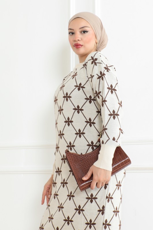 Çiçek Detaylı Desen Triko Elbise Taş Rengi 1024