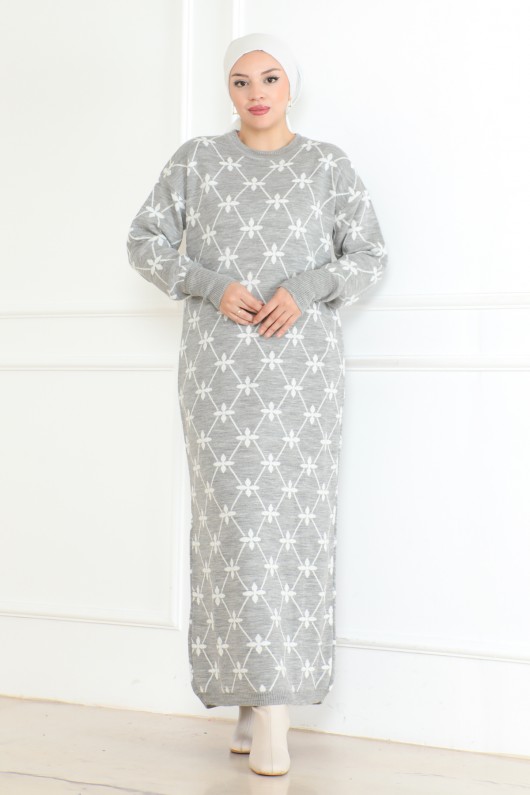 Çiçek Detaylı Desen Triko Elbise Gri 1024 Çiçek Detaylı Desen Triko Elbise Gri 1024