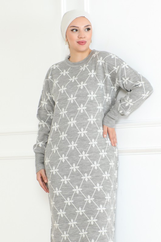 Çiçek Detaylı Desen Triko Elbise Gri 1024 Çiçek Detaylı Desen Triko Elbise Gri 1024