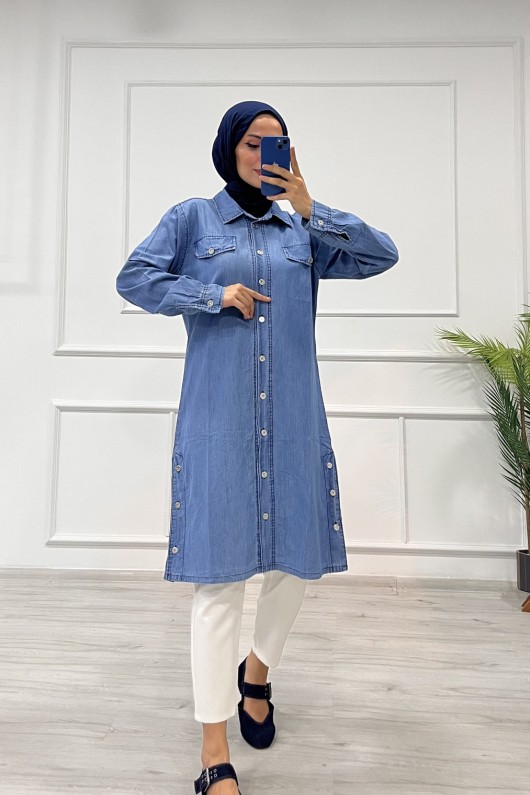 Kadın Yandan Düğme Detaylı Kot Gömlek Tunik Mavi 4517 Kadın Yandan Düğme Detaylı Kot Gömlek Tunik Mavi 4517