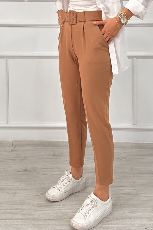 Kadın Double Kumaş Beli Kemerli Havuç Kesim Pantolon Sütlü Kahve 2502